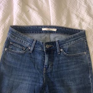 Levi’s 711 Skinny Jeans